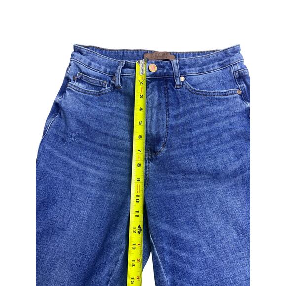 Judy Blue Jeans Women’s 7/28 Mid Wash Straight Leg Raw Hem Distressed Denim - Picture 5 of 8